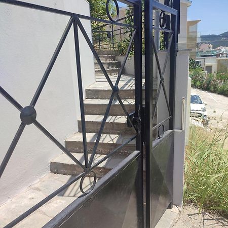 Ellis-Suites Nea Peramos Kavala Exteriör bild