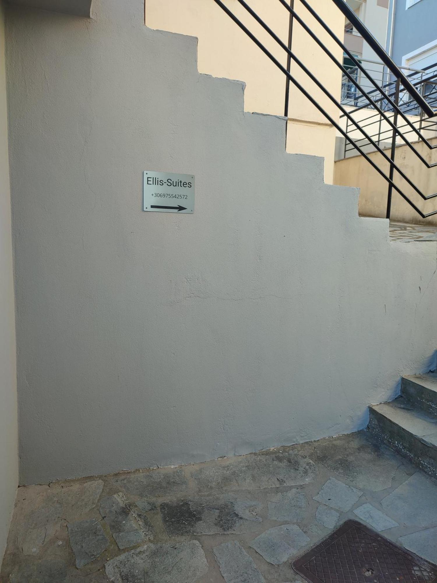 Ellis-Suites Nea Peramos Kavala Exteriör bild